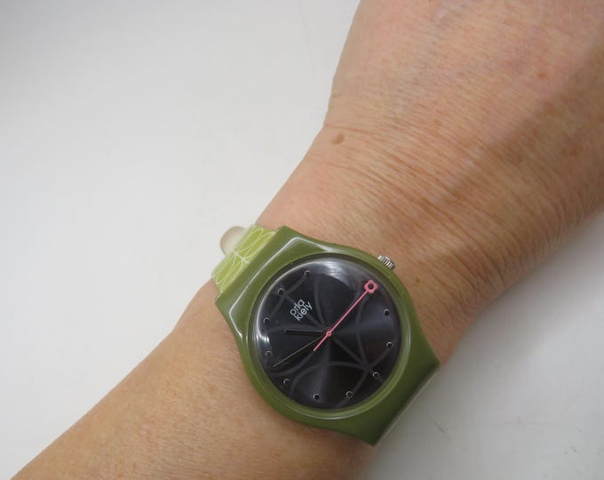 vintage Orly Kiely watch / Green pink Unisex Adult / sport (Q18)