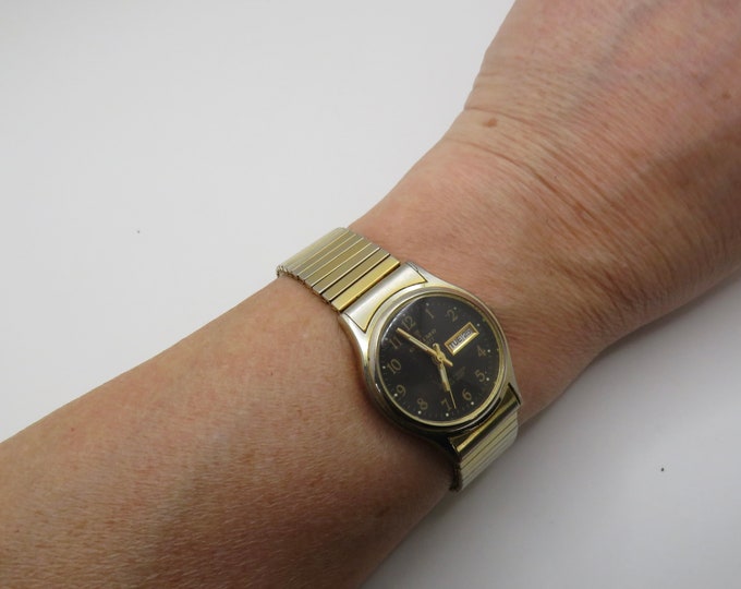Vintage watch / ottimo watch /  Quartz watch / womans Watch /  ladies sports Watch / Gift for her (d7)