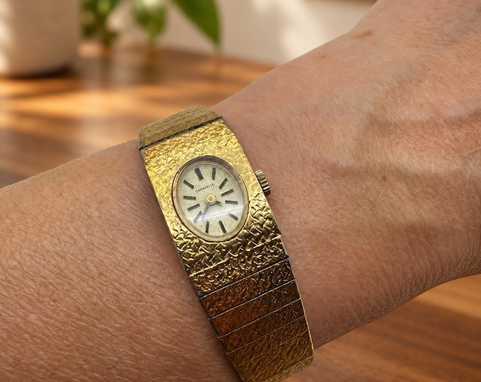 Vintage Carvelle Gold-Tone Ladies Bracelet Watch