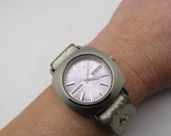 Vintage watch / diesel watch / square dial /  Quartz watch / ladies Watch /  Gift for her  n3