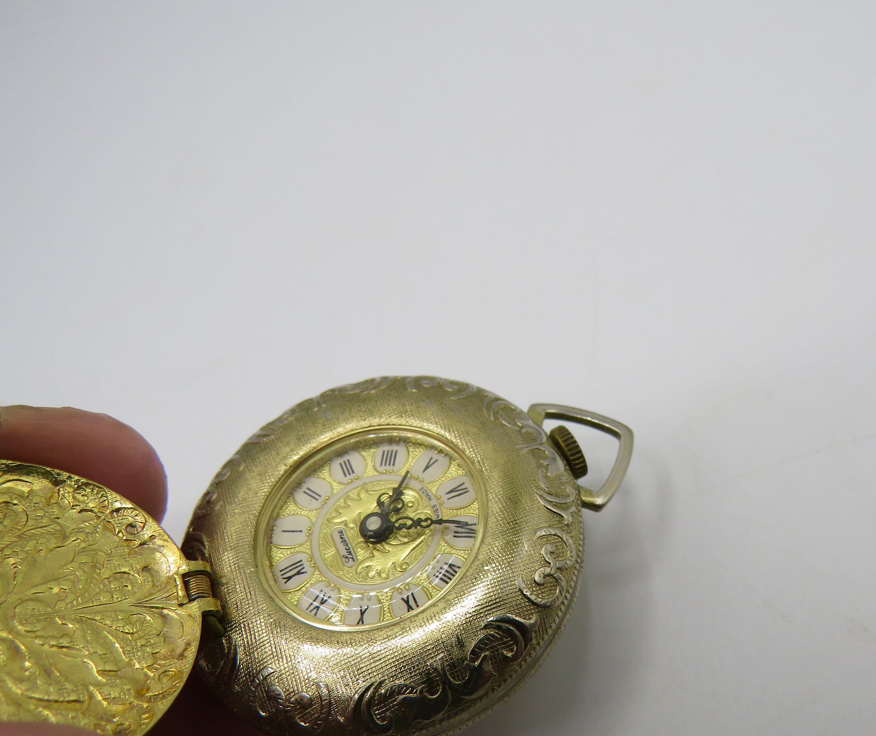 Lucerne gold shop pocket watch