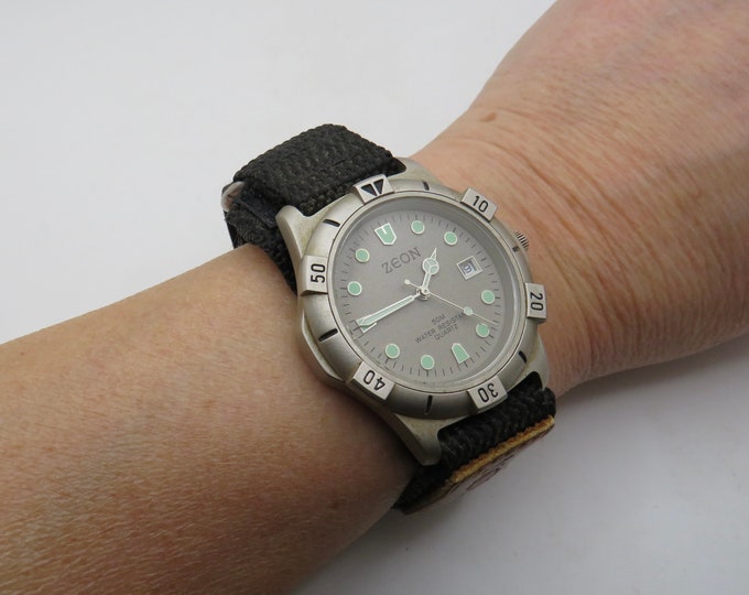 vintage watch / sports watch  / gift for him / Zeon Watch / vintage Watch / vintage / g20