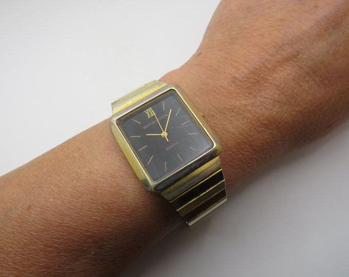Vintage rectangle watch / tank Watch 8" wrist max  / gold watch / quartz watch / retro watch / mans watch  /  gents watch
