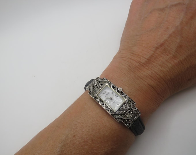 Vintage cocktail watch / Quartz watch / sparkle  Artdeco watch / wrist size 6.2"- 7.6" / womens Watch /  Gift for her (m1)