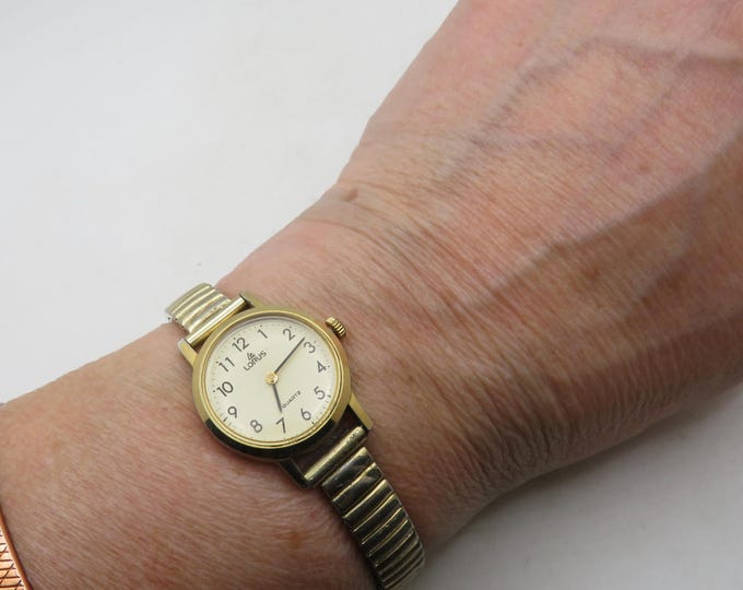 Vintage expanding Watch gold Dress Watch (q18)