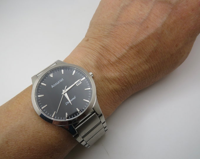 vintage diamond watch / sports watch  / gift for him / black dial Watch / vintage Watch / vintage / G17