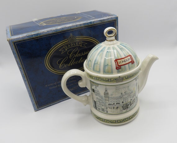 James Sadler / London Heritage / Boxed / Ironstone Teapot / made in England