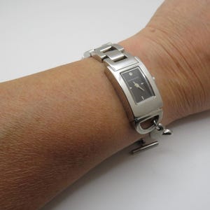 vintage watch / Hot Diamonds heart watch  / gift for her / square dial Watch / vintage Watch / vintage / Q2