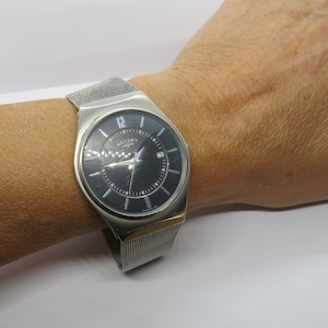 Vintage Gents oversized dress watch / Rotary  Quartz watch / vintage gents Watch / watch / vintage sport 8&quot; wrist (A35)
