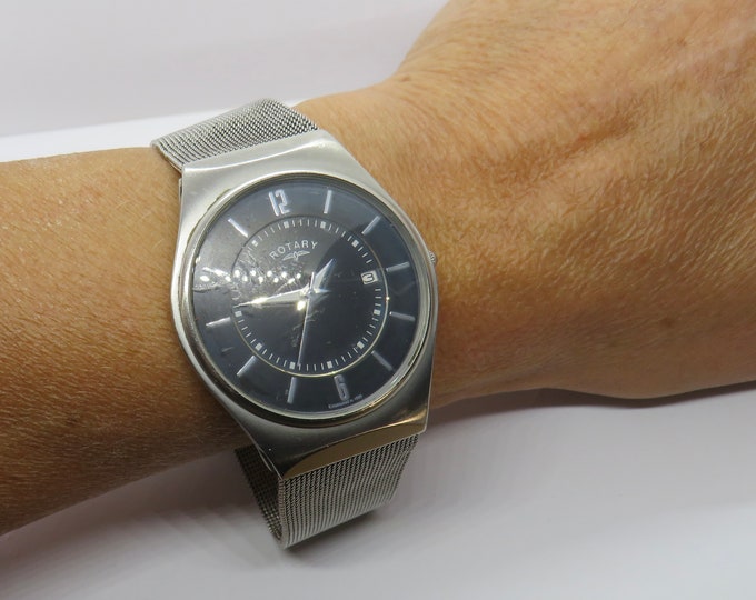 Vintage Gents oversized dress watch / Rotary  Quartz watch / vintage gents Watch / watch / vintage sport 8" wrist (A35)
