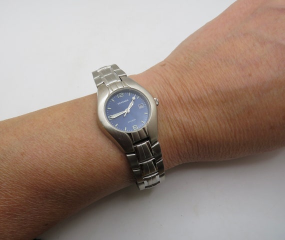 vintage sports watch / 7.1" large wrist size / vintage dive watch / Japan watch / vintage Watch / watch  ladies watch (f5)