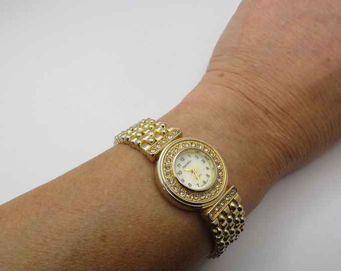 Vintage watch  / diamond dress watch / 7.7" wrist watch / Gift for her (e20)