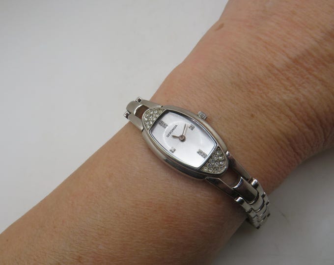 vintage wrist watch / ladies / diamond style Watch / stainless steel watch (c28)