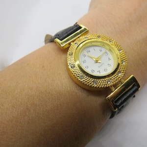 vintage watch / classic ladies Watch / gold watch / Vintage watch / quart watch / watch / watch / vintage ladies / watch