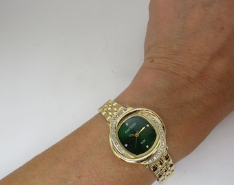 Reloj vintage para mujer con esfera verde: pulsera chapada en oro, estilo clásico AA12