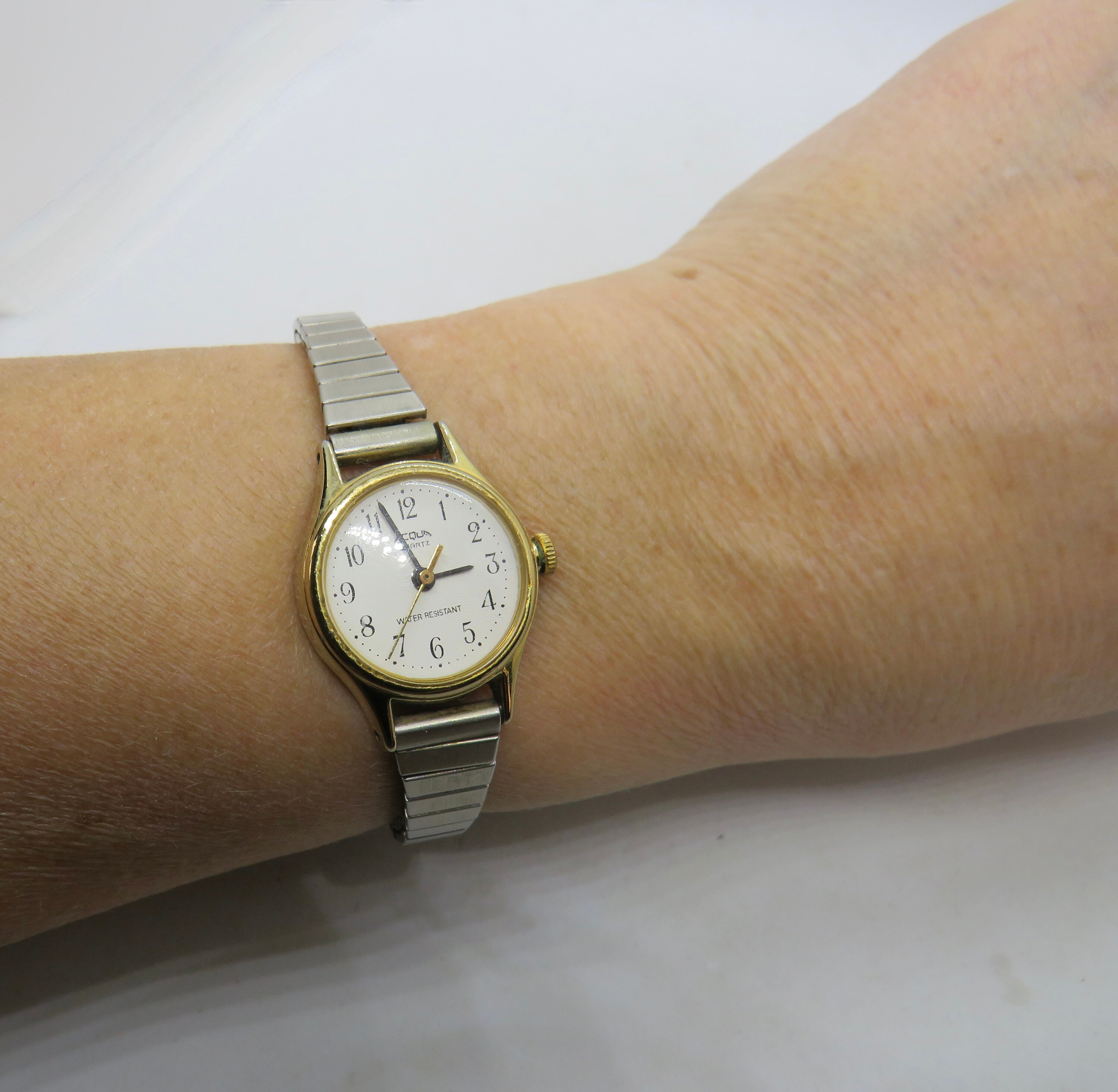 Vintage watch gold Quartz watch white dial womens Watch