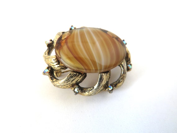 Vintage glass Brooch Tigers eye / made in England / ladies wear / vintage clothing / gift for her / 60's  (RB)