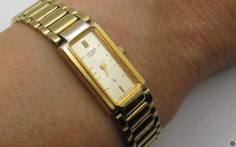 vintage citizen rectangle watch / 7.1 large wrist size / vintage womans watch / Japan watch / vintage Watch / watch ladies watch J18 image 4