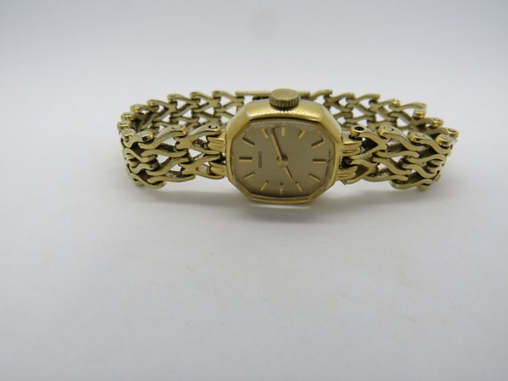 vintage mechanical Seiko ladies watch / jewels Wa
