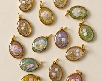 Handmade Pastel Floral Resin Pendant Charm, 18K Gold-Plated Stainless Steel, DIY Jewelry Making Supply