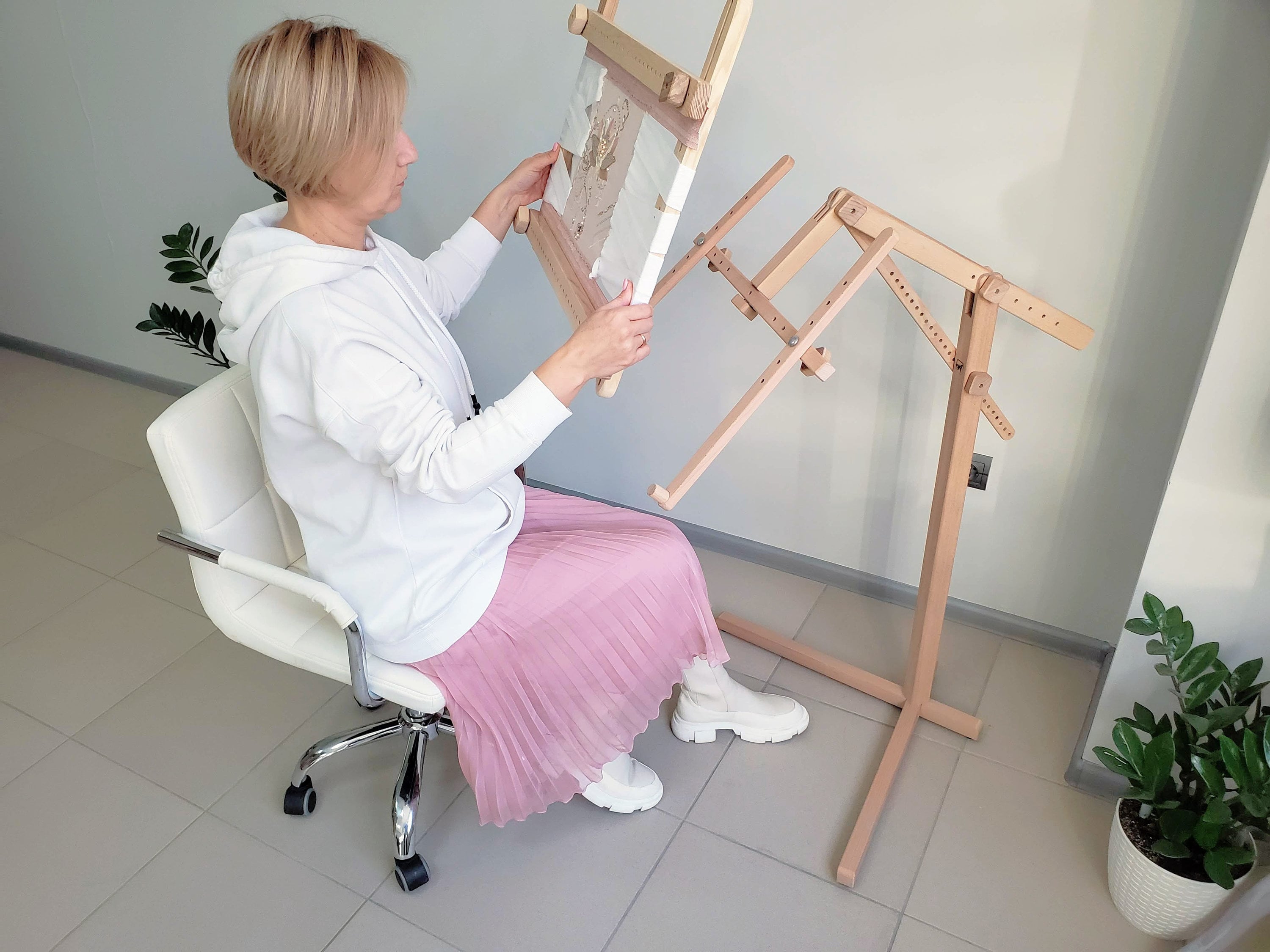 Embroidery Floor Stand Adjustable Natural Beech Wood Cross Stitch Embroidery Frame Holder, scroll frame, Qsnap, Tambour frame