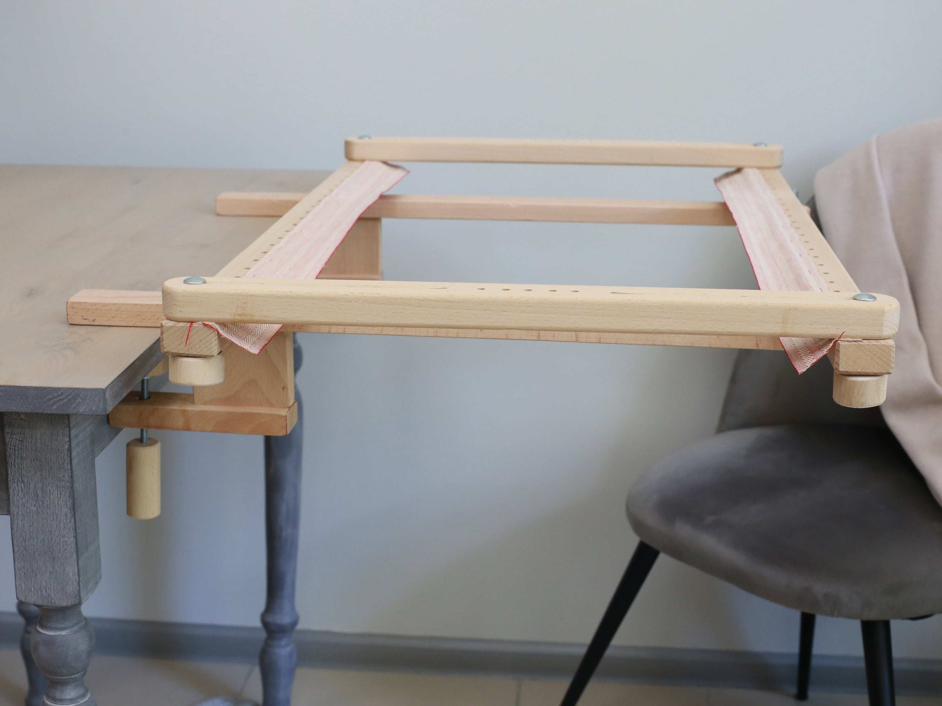 Wosune Wood Embroidery Frame Stand, Adjustable