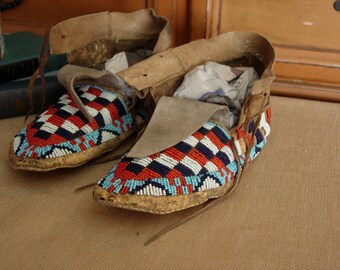 Sioux Beaded Women's Moccasins size 8