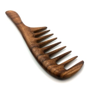 Jojoba oil covered Wide tooth curly hair walnut comb - Wood Comb- Handmade Comb- Healthy Hair- Seamless Wood Comb- Natural Wood- For Her