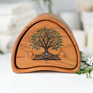Kirschholz Schmuckschatulle / Aufbewahrungsbox / Einzigartige Box / Box für Schmuck / Geschenk / Veranstalter für Frauen / Wohnkultur / Holzkunst / handgemacht