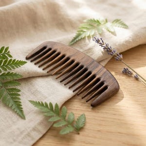 Peine de madera de nogal, dientes anchos, antiestático, hecho a mano, natural