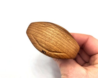 Cherry Wood Car Diffuser: Refillable Aromatherapy Auto Air Freshener