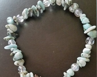 Stretchy Gemstone Chip Bracelet