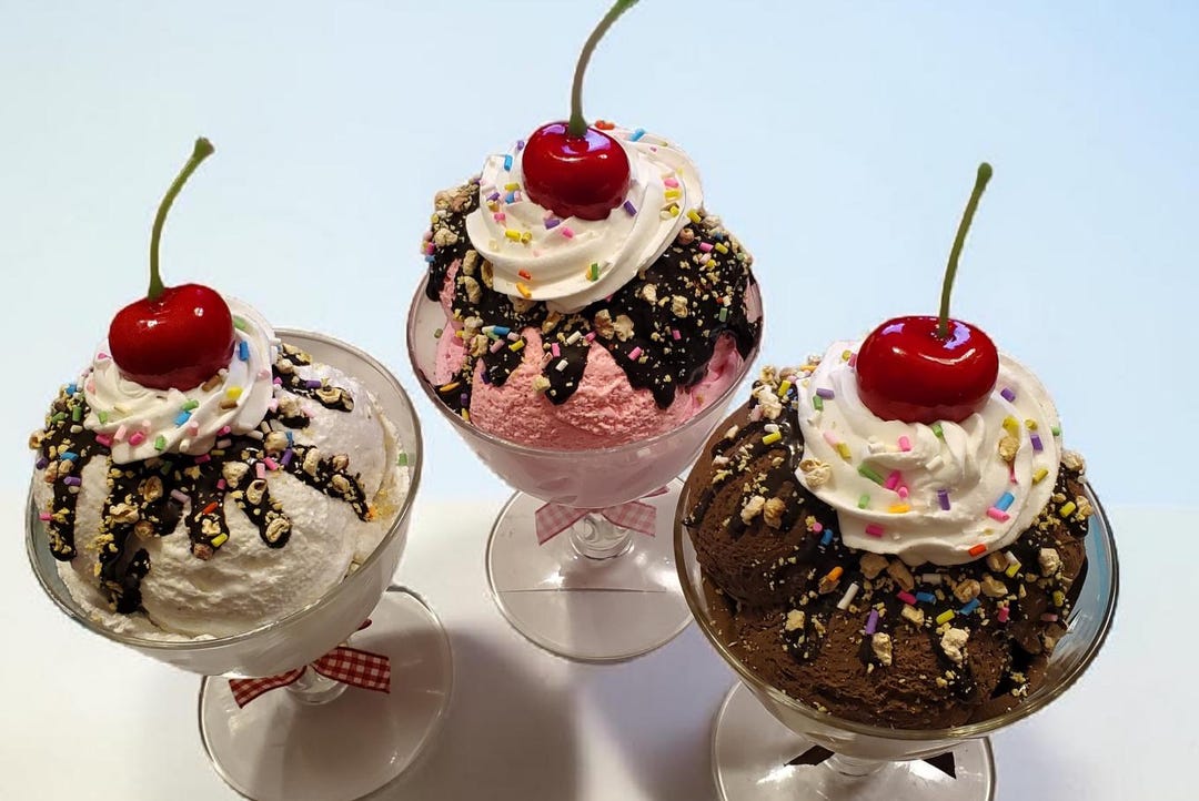 1 Fake Faux Realistic Shabby Ice Cream Shop Hot Fudge Chocolate Vanilla ...