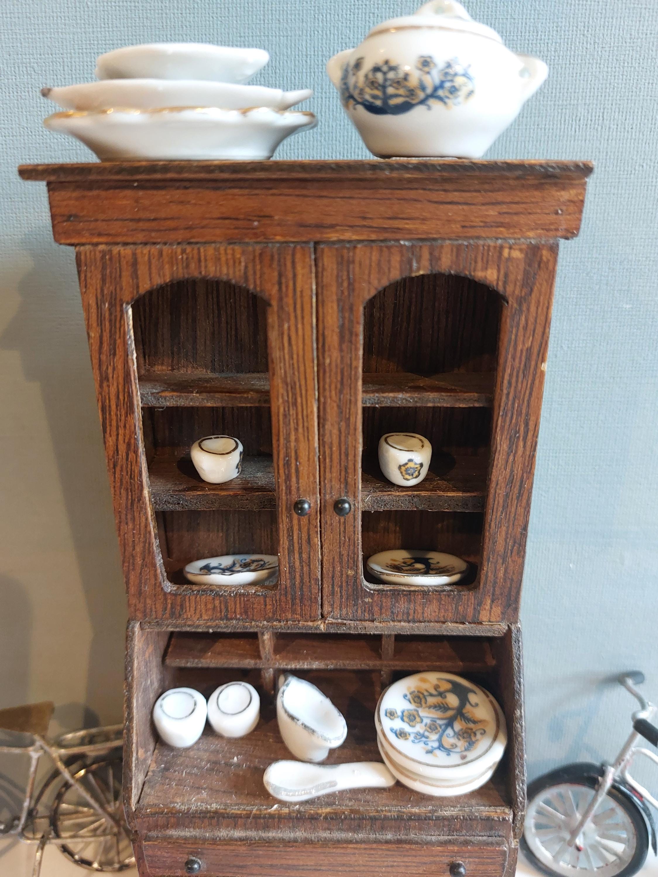 アンティークミニチュア雑貨セット　ドレッサー　ドールハウス　オブジェ アンティークミニチュア雑貨セット ドレッサー ドールハウス オブジェ