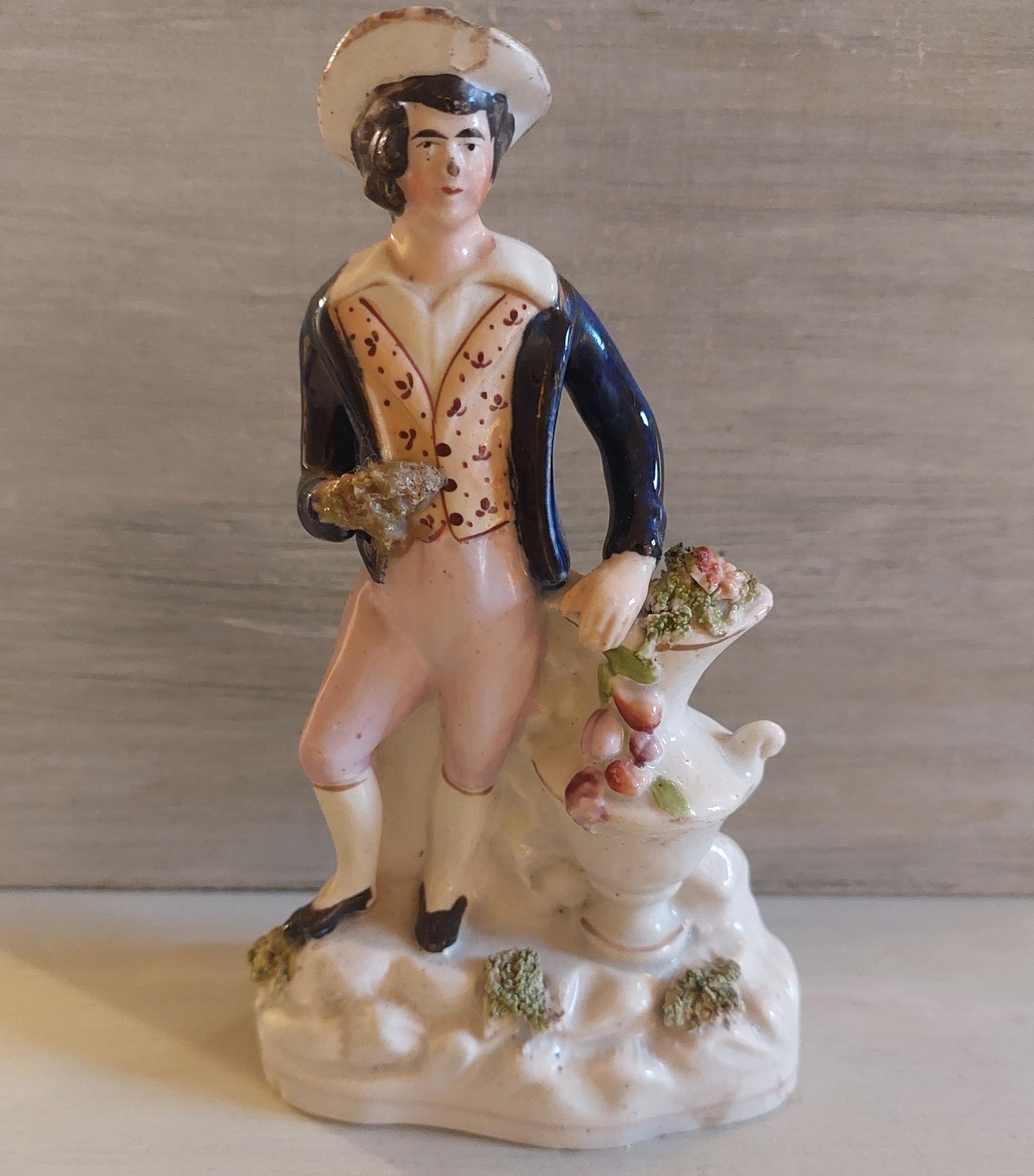 Staffordshire figure - Etsy 日本