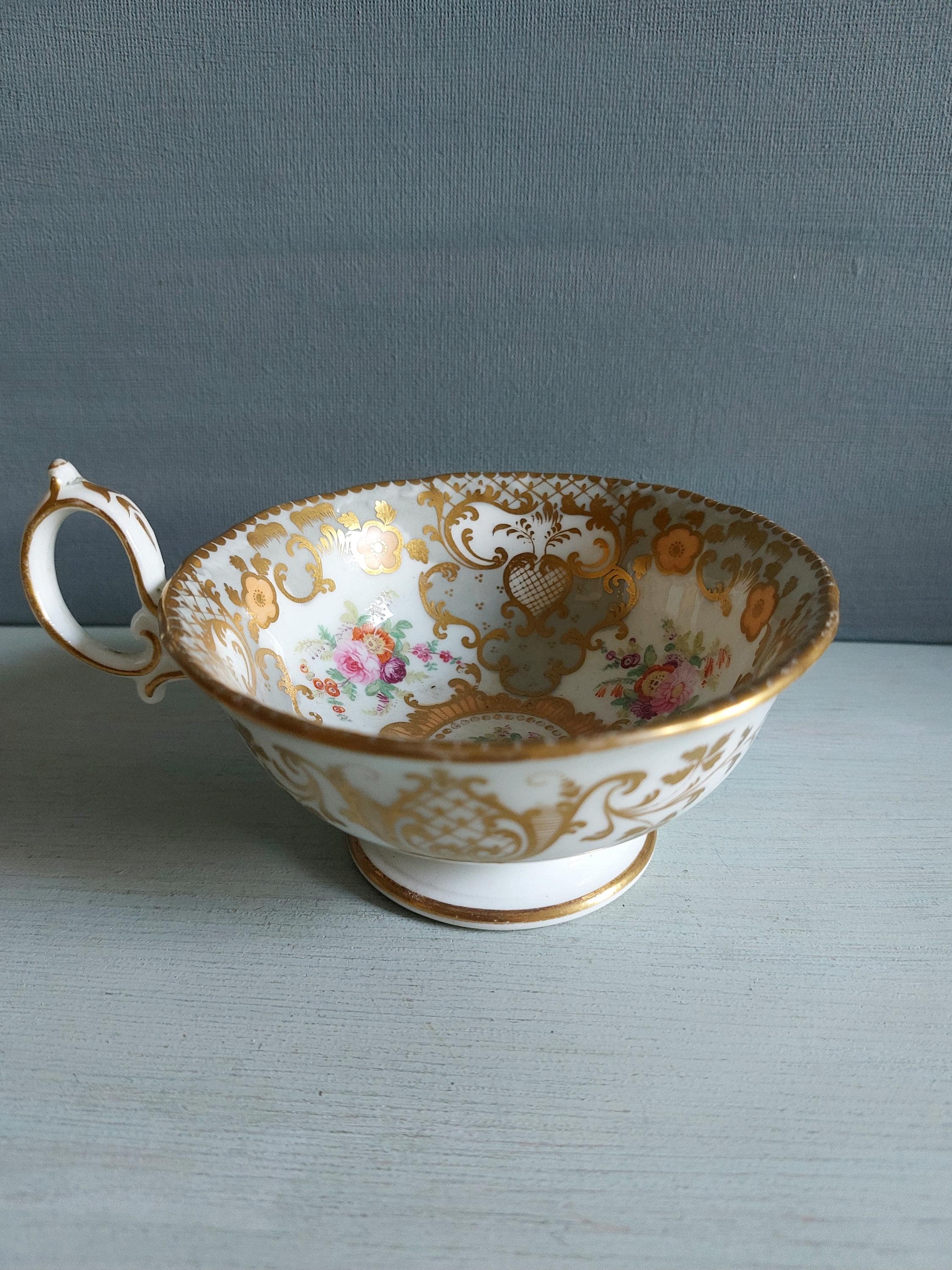 アンティークティーカップ コールポート 19世紀頃 ローズデザイン 7518