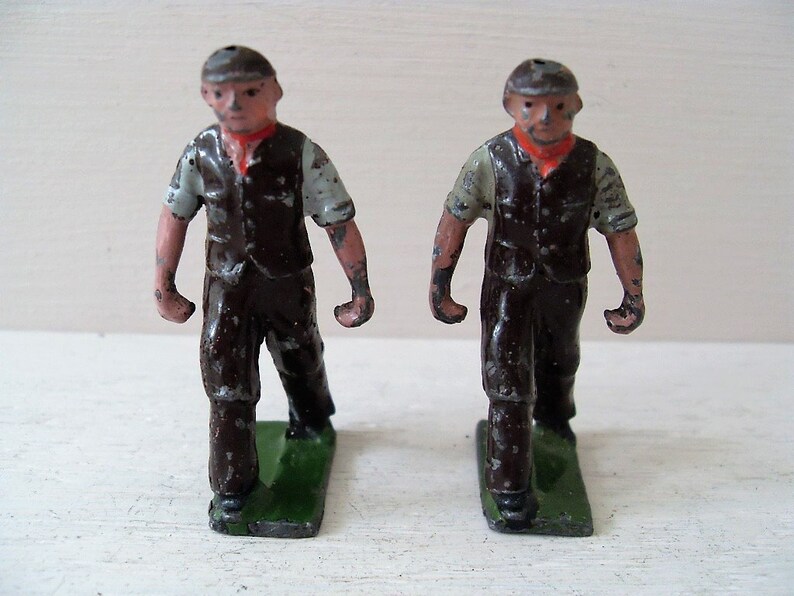 little farmer figurines