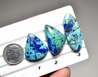 Cabochon di azzurrite, gemma naturale per gioielli
