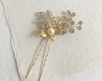 bridal hairpins, pearl hairpins, wedding hair pins, bridesmaid hair pins, bridal hair accessories, Swarovski pearl hairpins, gold pins