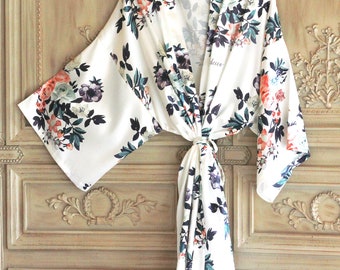 kimonos cadeaux, kimonos de mariée, robes de mariée personnalisées, robes de mariée cadeaux, Saint-Valentin, kimono en satin, kimono blanc, mariée, mariages