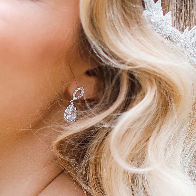 Luxury crystal earrings, silver chandelier earrings, drop wedding earrings, luxury gifts for her, Art Deco earrings image 3