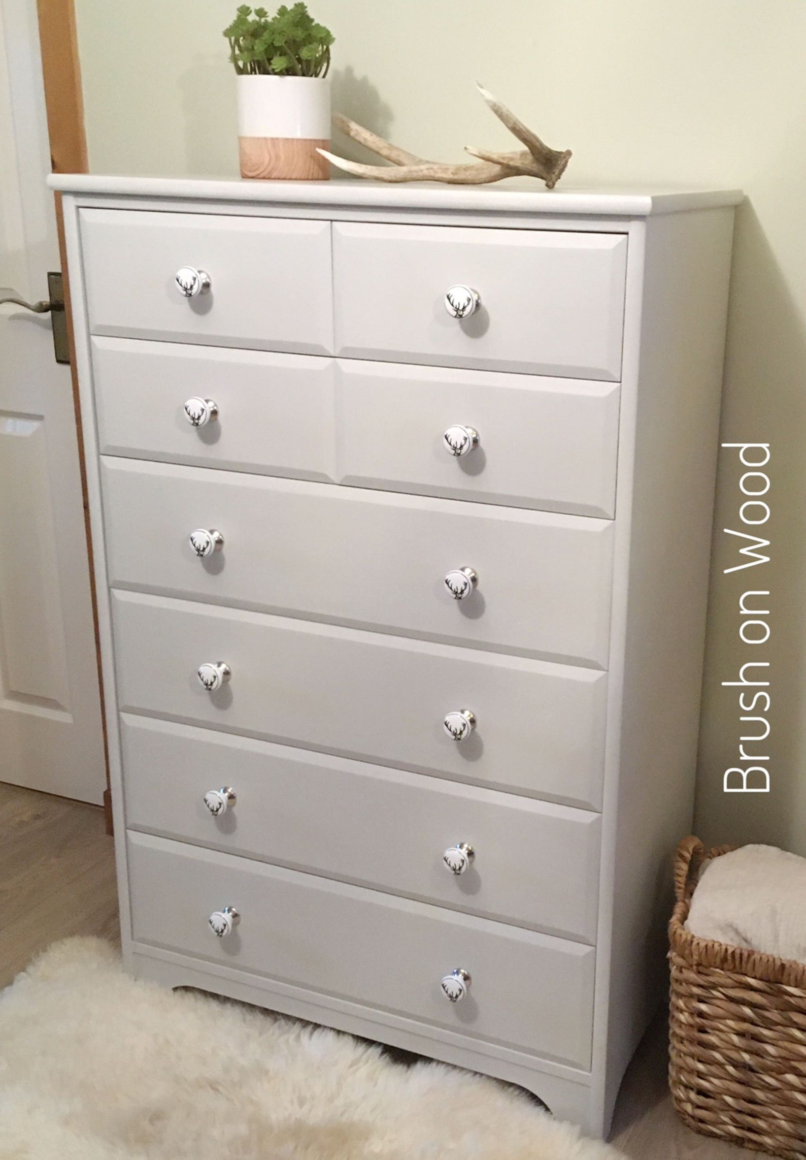 SOLD Hand painted/Frenchic chalk paint/chest of drawers/8 Etsy