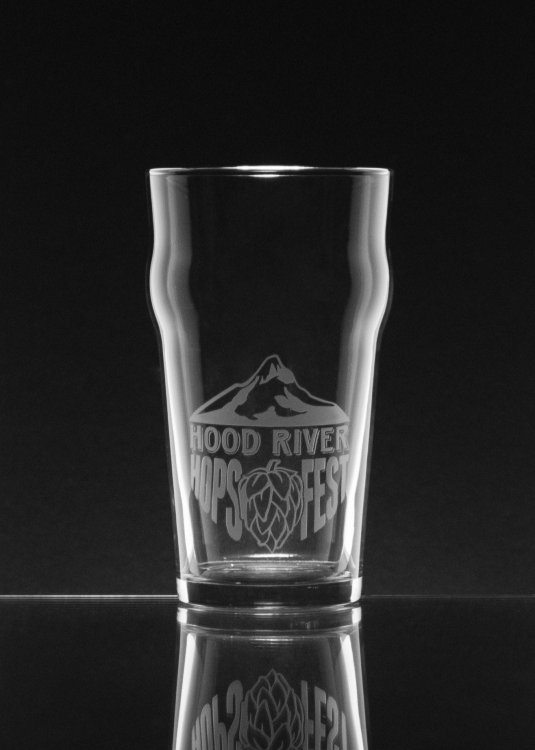 Personalized 20 oz. Beer Glass Engraved Groomsman Beer Glass Etsy