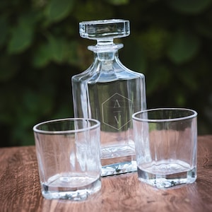 Custom Glass Decanter Set with Glasses - Engraved Whiskey Decanter Gift Set - Personalized Decanter and Glass Set