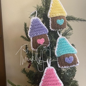 Crochet Gingerbread Ornament, Pink Gingerbread House, Pastel Christmas Decor, Gingerbread House, Candyland Christmas Theme, Pastel Decor