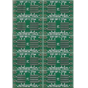 Puede incluir: Ocho placas de circuito impreso verdes con contactos chapados en oro. Cada placa tiene el texto "SOP-8P-1.27mm" impreso en ella. Las placas están etiquetadas con el texto "HHL KUBIS-ELECTRONICS.COM" y "No. 002-127008-060 U. 2016.01".