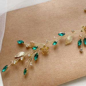 Cheveux vert émeraude liane Pièce de cheveux émeraude Bijoux émeraude Peigne à cheveux vert Pièce de cheveux de demoiselle d'honneur Coiffe émeraude Peigne à cheveux de mariée