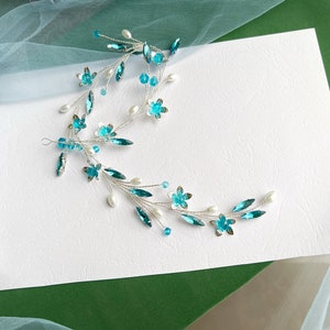 Blue hair vine Turquoise hair piece Aquamarine hair piece Wedding hair accessories Teal hair piece Teal hair vine Bridal hair piece