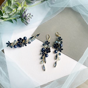 Blue Bridal Earrings Drop, Wedding Earrings, Dark blue dangle earrings, Navy blue silver earrings, Blue earrings, Blue flower earring