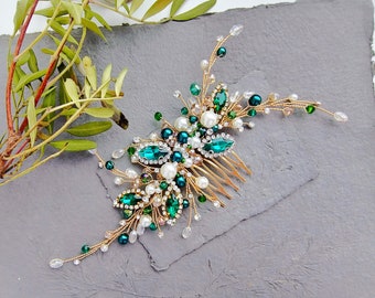 Emerald green hair comb with pearl Emerald hair piece Emerald jewelry Green hair comb Bridesmaid hair pin Emerald headpiece Bridal hair comb